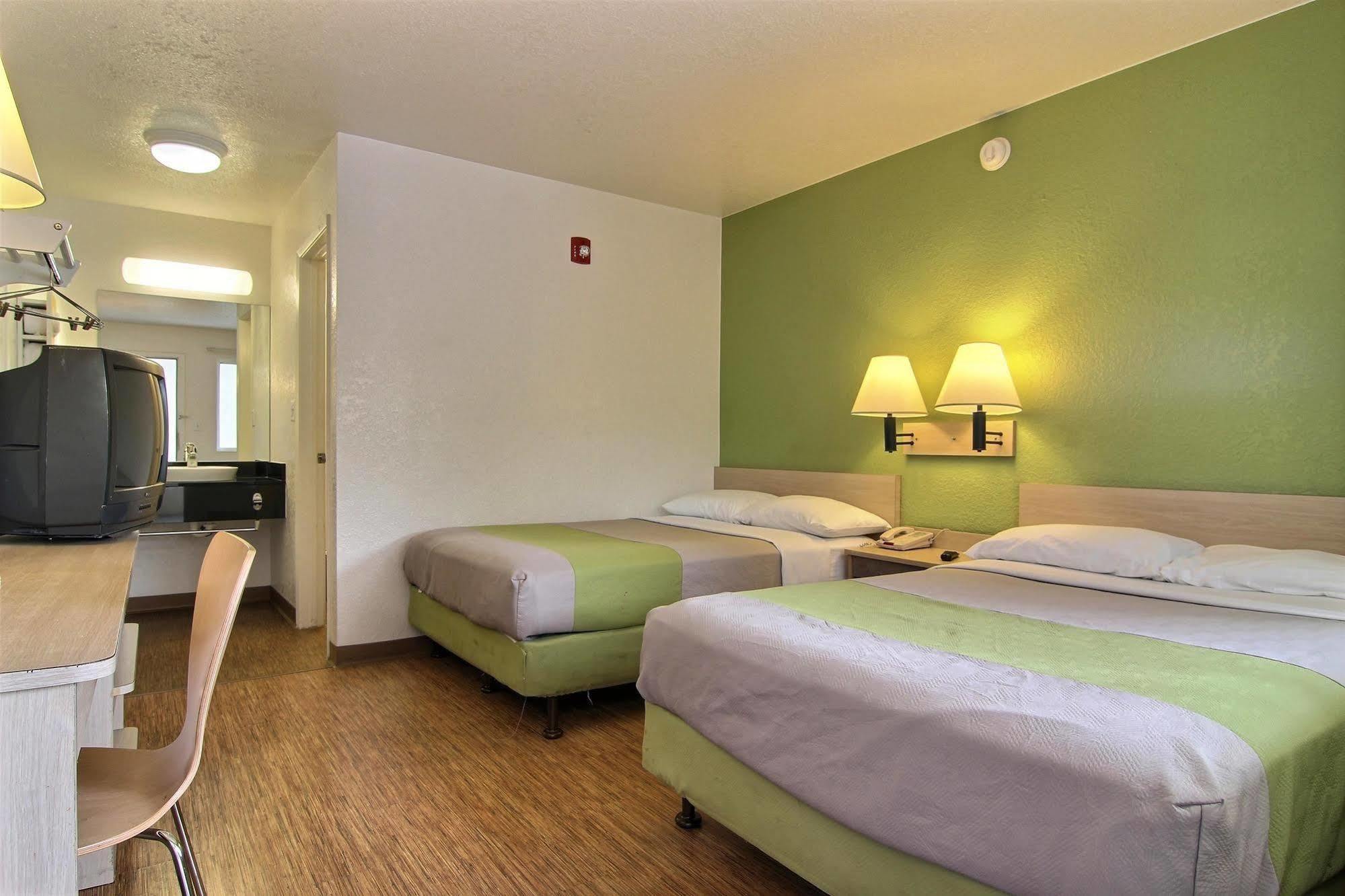 Motel 6-Albuquerque, Nm - Midtown Экстерьер фото