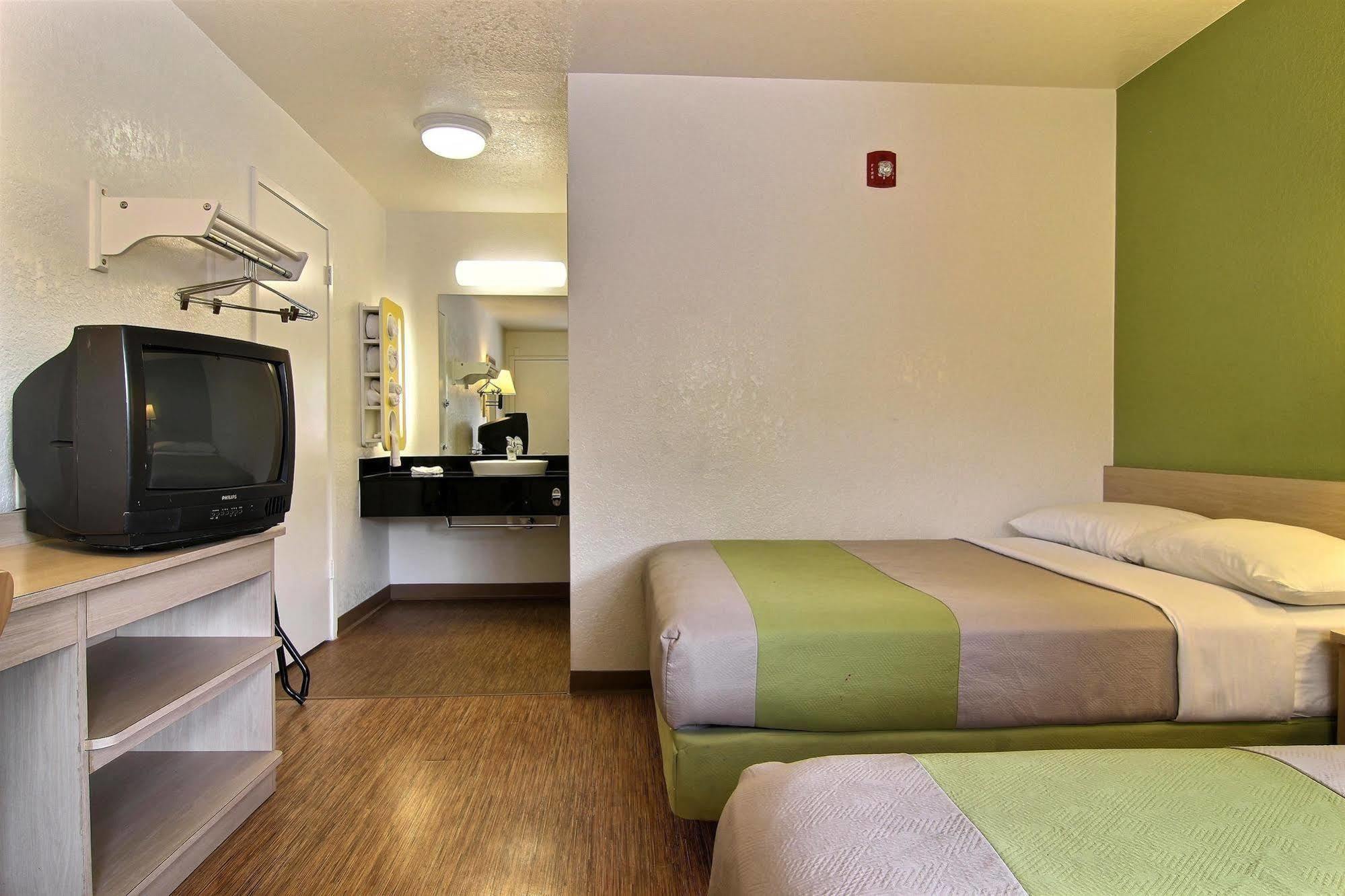Motel 6-Albuquerque, Nm - Midtown Экстерьер фото