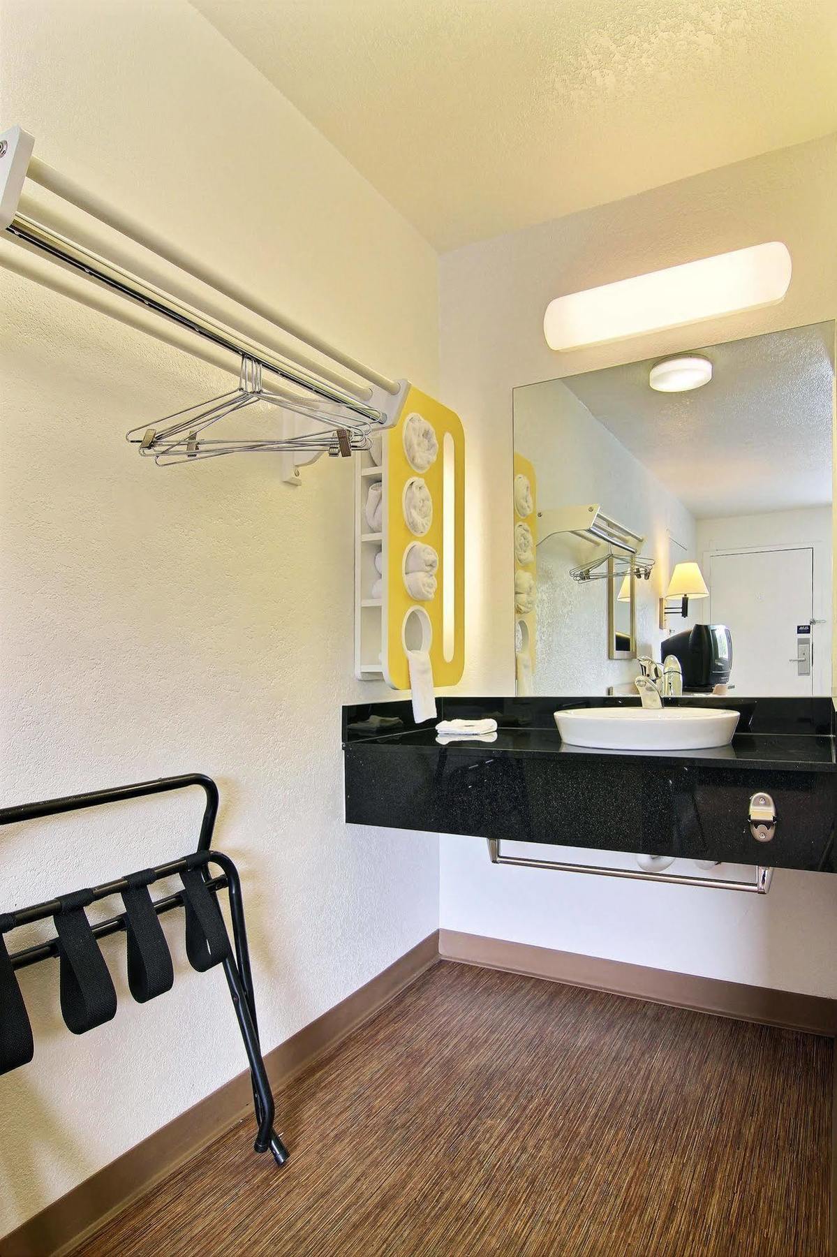 Motel 6-Albuquerque, Nm - Midtown Экстерьер фото